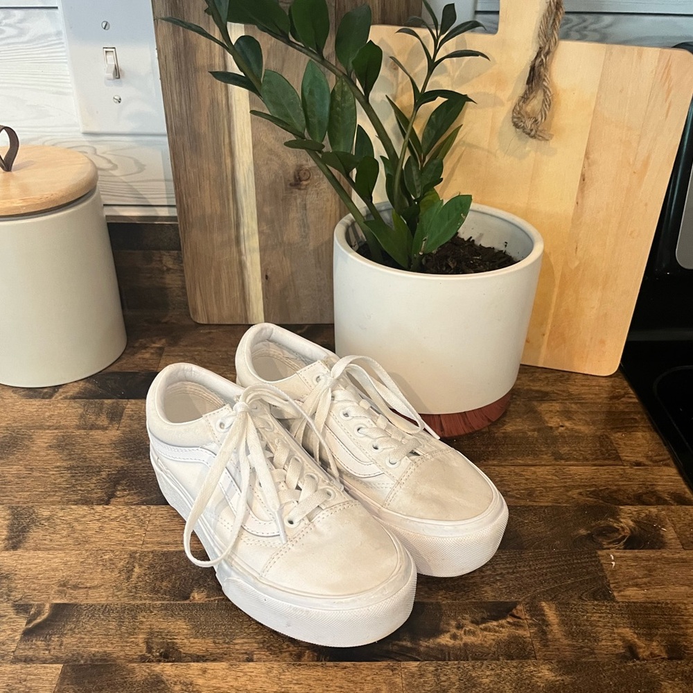 Platform vans size 3.5